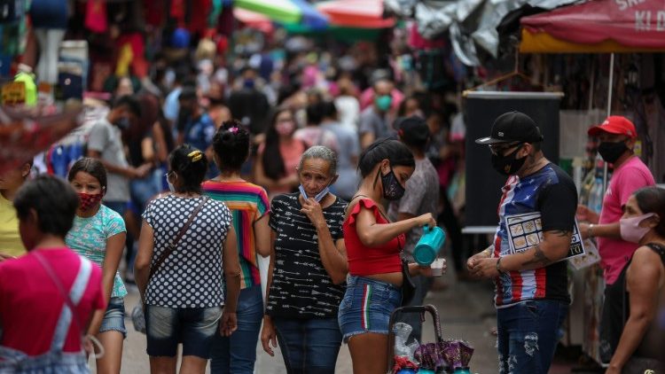 Sur un marché de Manaus, au Brésil, le 25 septembre 2020