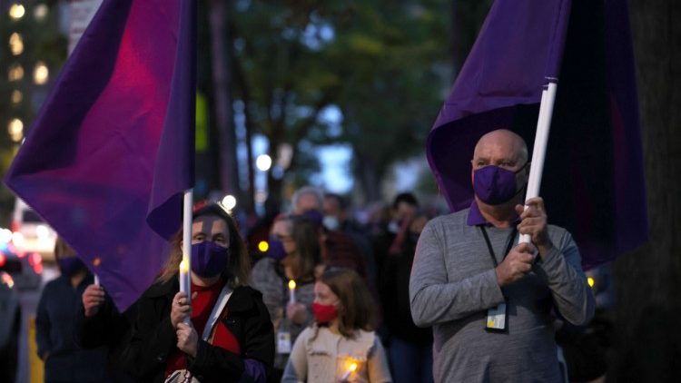 Francja: dzień modlitwy za rolników samobójców