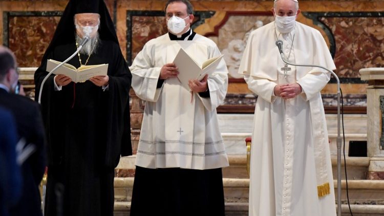 Campidoglio குன்றில் நடைபெற்ற அமைதிக்காக வேண்டும் இறைவேண்டல் நிகழ்வில் முதுபெரும்தந்தை முதலாம் பர்த்தலோமேயோ  