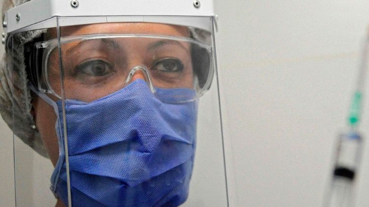 Une infirmière à l'hopital de Mendoza en Argentine, le 6 novembre. 