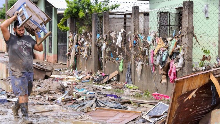 I danni provocati dalle tempeste tropicali