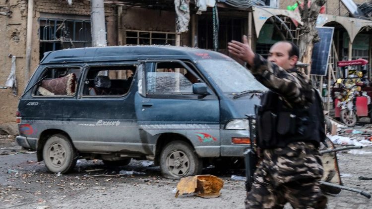 La distruzione provocata da una delle esplosioni a Bamiyan