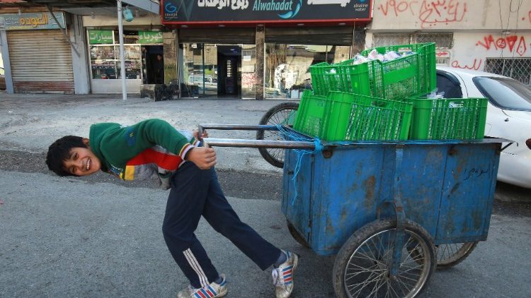 Pandemia doprowadziła do wzrostu liczby pracujących dzieci