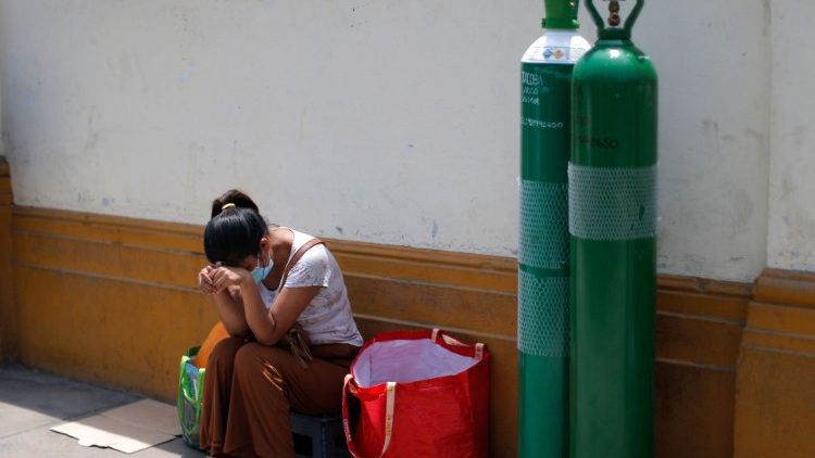 Na quarta-feira, o Peru registrava 1.293.497 casos de Covid-19 e 45.487 óbitos