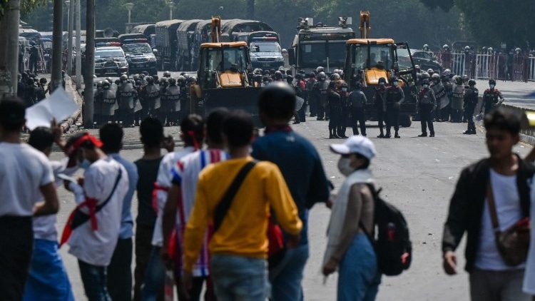 Manifestations à Rangoon