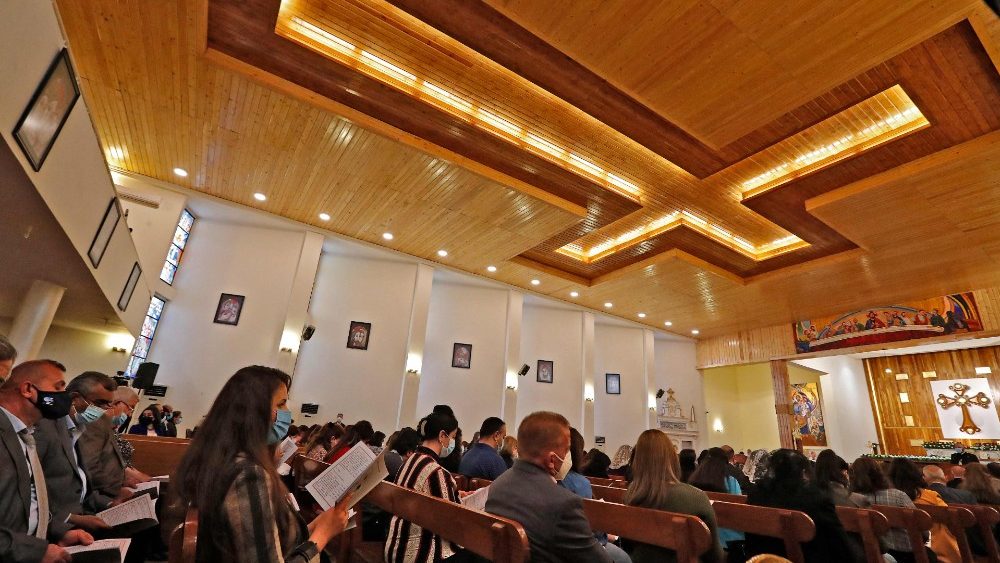 Záber z Chaldejskej katedrály sv. Jozefa v Bagdade 6. marca 2021