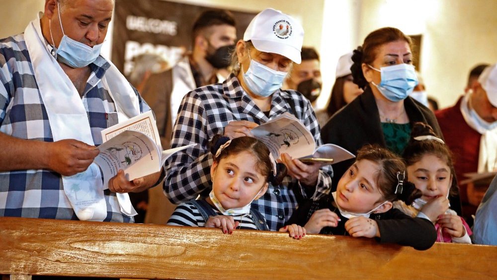 Záber z Chaldejskej katedrály sv. Jozefa v Bagdade 6. marca 2021