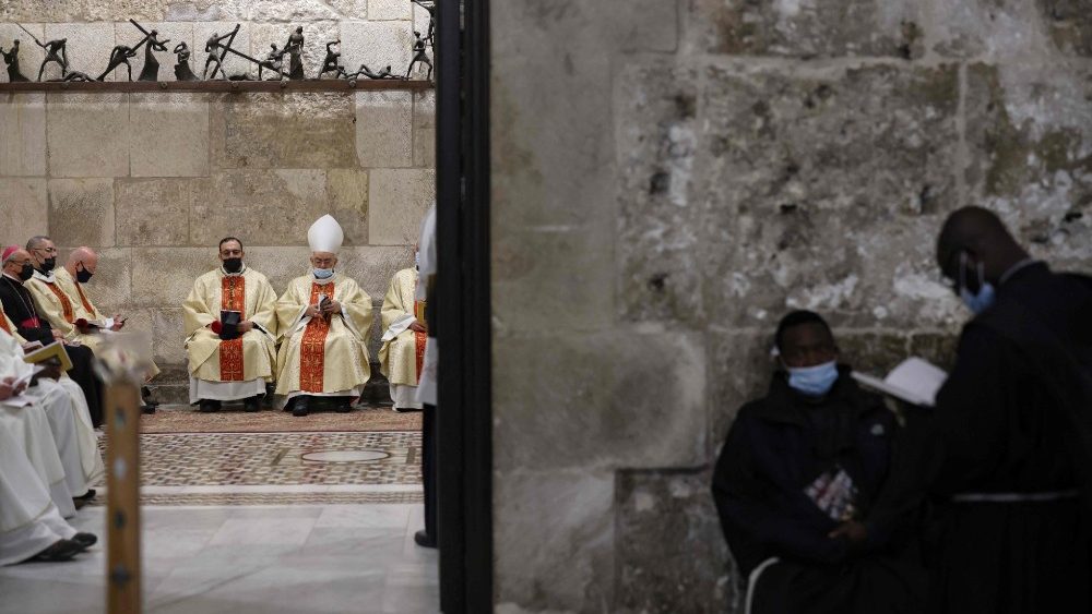 Vigília Pascal na Basílica do Santo Sepulcro