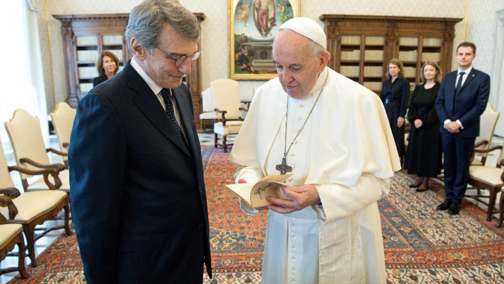 David Sassoli président du Parlement européen, lors de sa visite au Pape