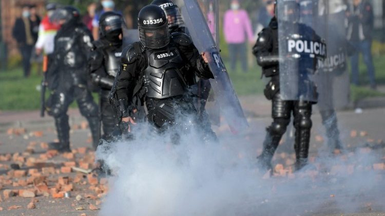 Continúan las protestas sociales en Colombia.