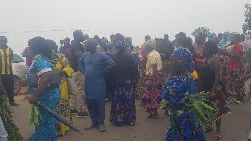 Nigeria, rapiti 140 studenti 