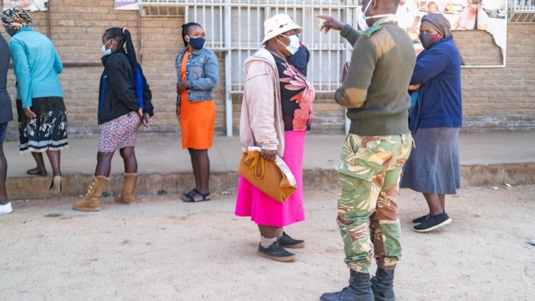 Кампания вакцинации в Зимбабве