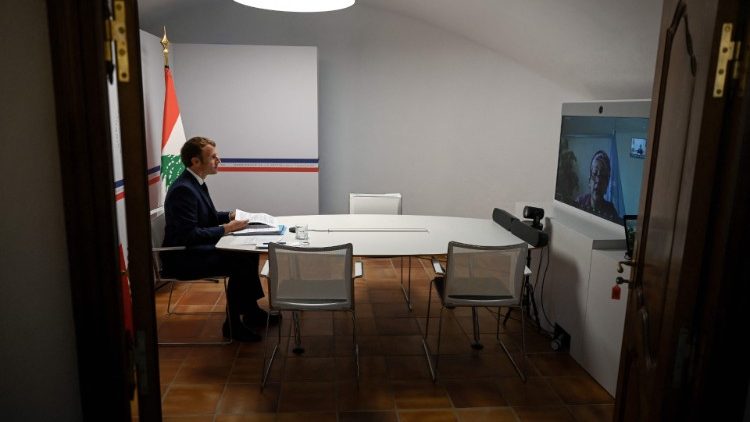Frankreichs Präsident Emmanuel Macron bei der Geberkonferenz für den Libanon an diesem Mittwoch