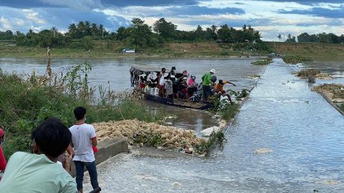 Philippinen: Bischöfe solidarisch mit Taifun-Betroffenen