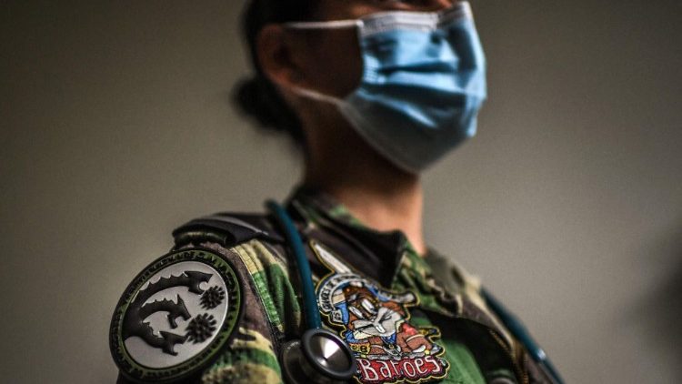 Un médecin militaire au Portugal en septembre 2021