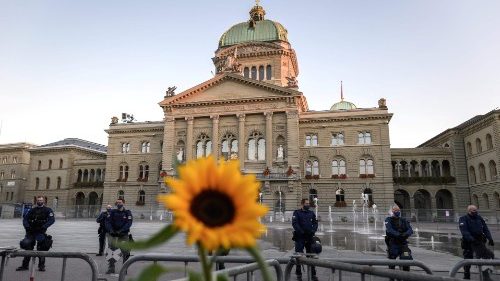 Schweiz: Aufnahme afghanischer Flüchtlinge gefordert