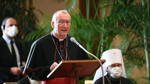 Parolin: aspettiamo un segnale da Mosca per dialogare