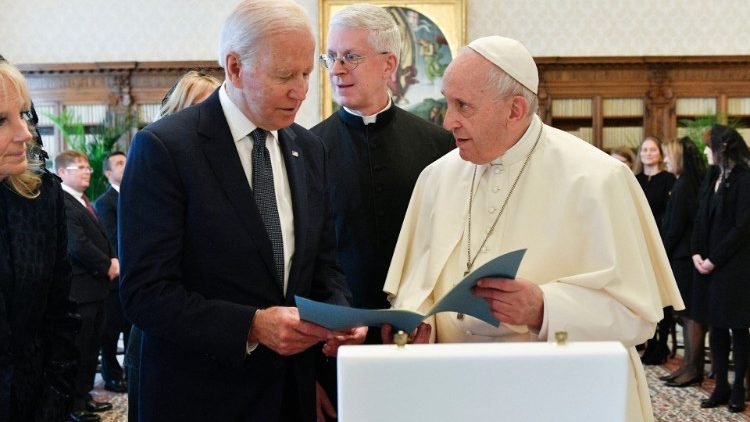 Präsident Bidens Audienz bei Papst Franziskus