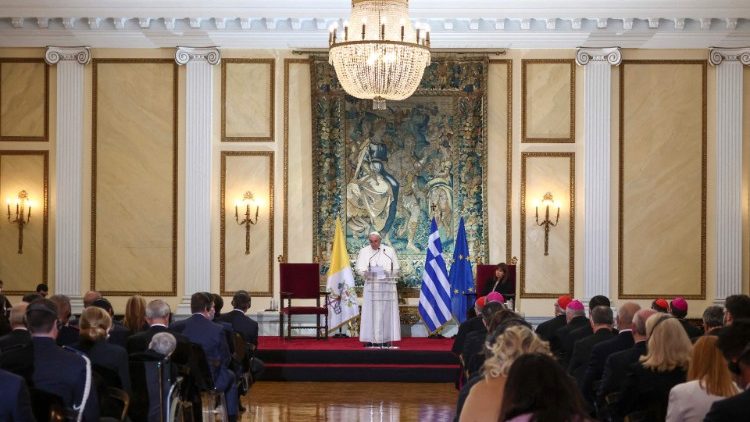 Pope Francis addressing authorities and diplomatic corps.
