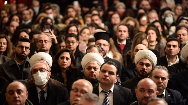 Orthodoxe Christen in Aleppo mit islamischen Würdenträgern