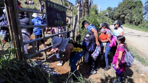 Honduras, la carovana di persone migranti verso gli Usa