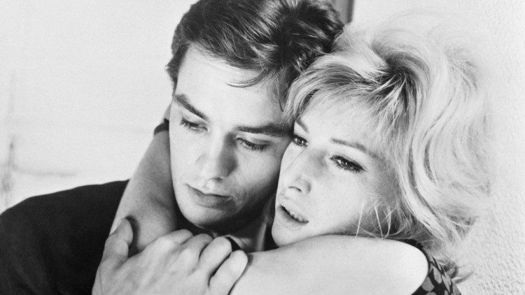Monica Vitti con Alain Delon nel film L'Eclisse