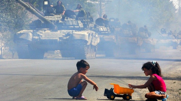 Papież: dzieci-żołnierze są oskarżeniem dla dorosłych