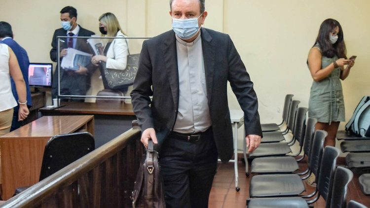 Vor Gericht: Bischof Zanchetta in Orán