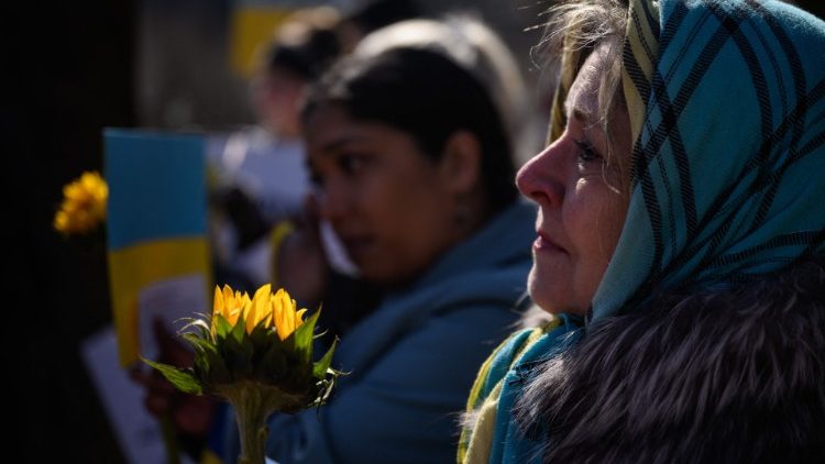 "Eu gostaria que houvesse unidade em Deus entre os nossos povos, amar uns aos outros e ser um em Deus."