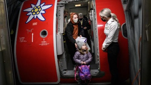 Schweiz: Kirchen fordern Hilfe für Ausländer in Not