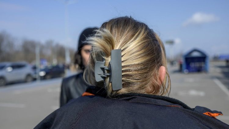 “Será difícil entender a extensão desses crimes, porque nem todos estão dispostos a falar sobre eles, denunciá-los e pedir ajuda. As vítimas nem sempre estão dispostas a falar”.  Foto: Bulent Kilic/AFP