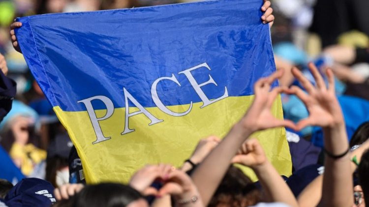 Papież: powinniście edukować dorosłych jak żyć po bratersku