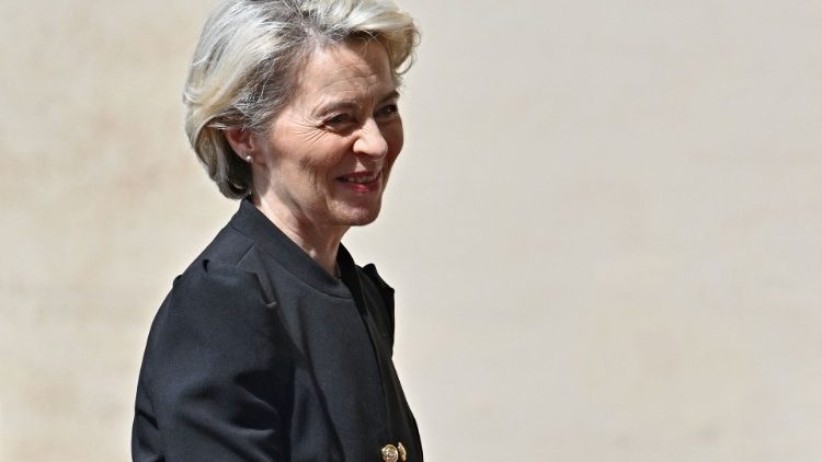 Ursula von der Leyen war mehrfach zu Gesprächen auch bei Papst Franziskus im Vatikan, zuletzt am 10. Juni 2022 