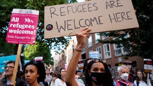 Gran Bretagna – Rwanda, per i vescovi una deportazione forzata