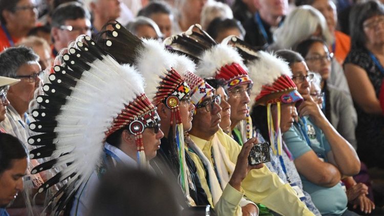 CANADA-VATICAN-RELIGION-POPE-INDIGENOUS