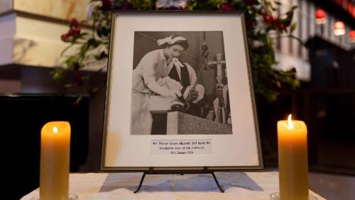 Il cardinale Nichols: la fede cristiana, fonte della saggezza e stabilità di Elisabetta II