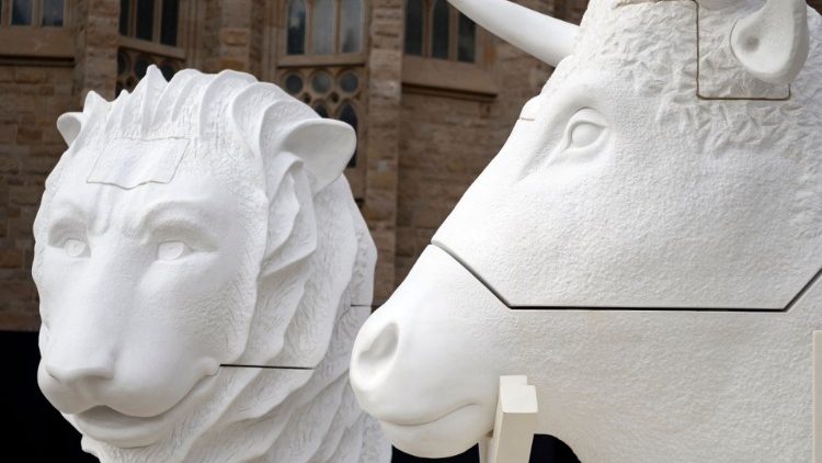 Die beiden Köpfe für den Markus- und den Lukasturm