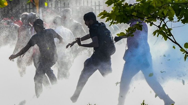 Anti-government protestors in Colombo