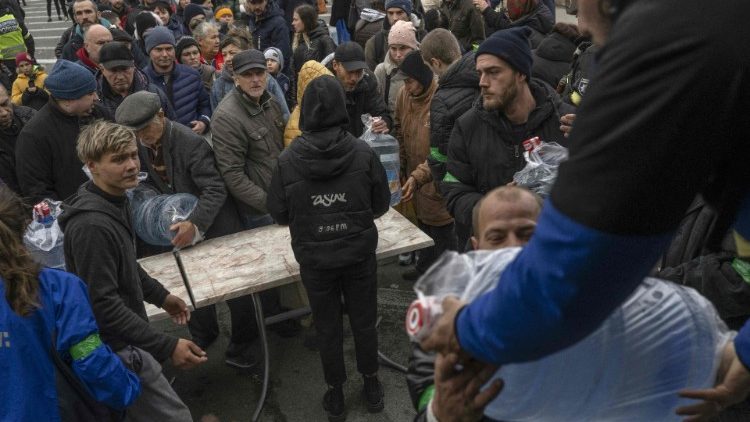 Dystrybucja pomocy humanitranej, Chersoń