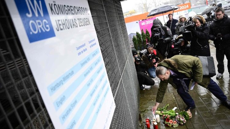 Blumen am Tatort in Hamburg