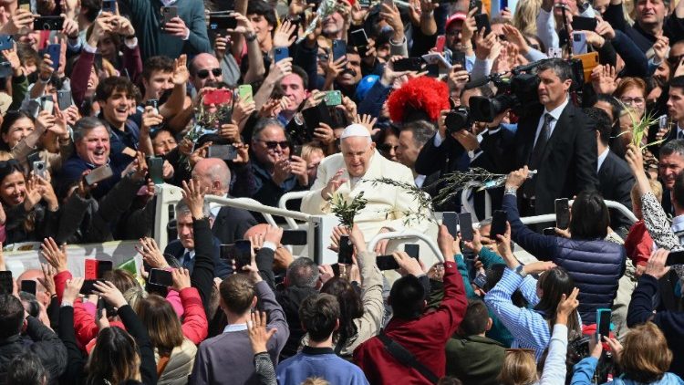 Папа падчас святой Імшы ў Пальмовую нядзелю