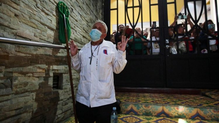 Nikaragua: piąta rocznica protestów, reżim nie przestaje uderzać w Kościół