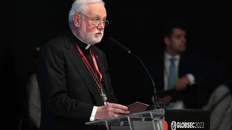 Monseñor Paul Richard Gallagher Secretario vaticano para las Relaciones con los Estados y las Organizaciones Internacionales 