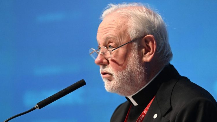 Abp Paul Gallagher, szef watykańskiej dyplomacji