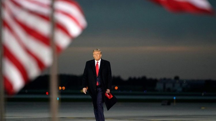 Donald Trump è stato incriminato per la mancata restituzione di documenti classificati