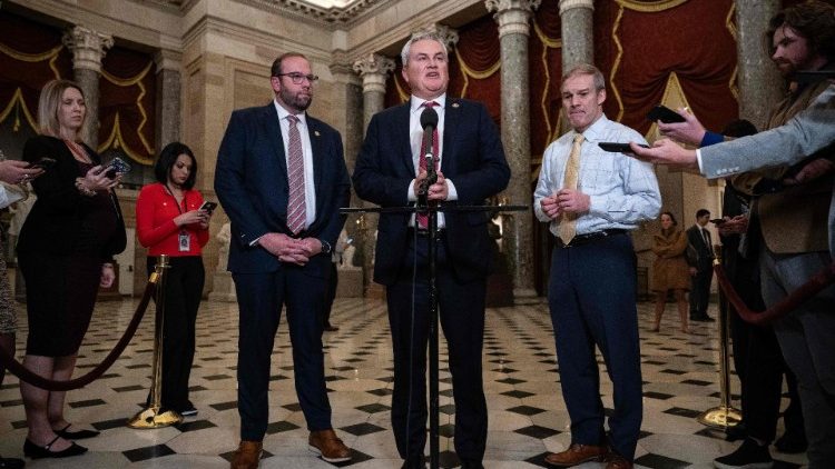 La comunicazione dell'autorizzazione all'impeachement dopo il voto