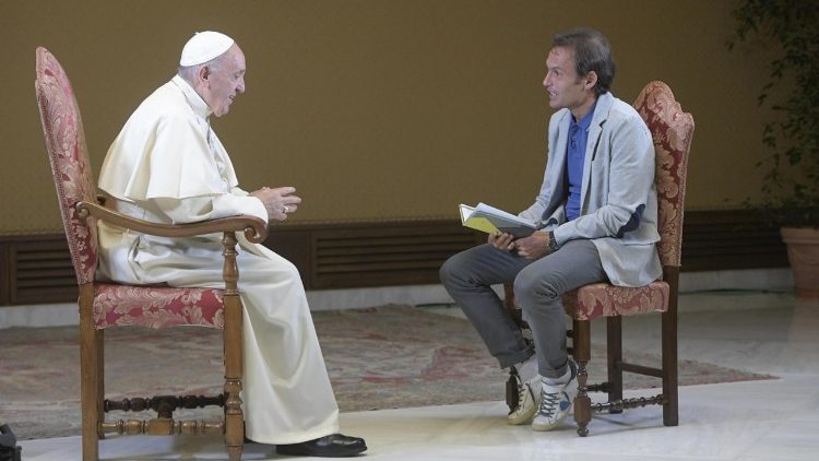 Papa Francisco en entrevista para TV2000