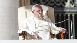 pope-francis--angelus-1508927631133