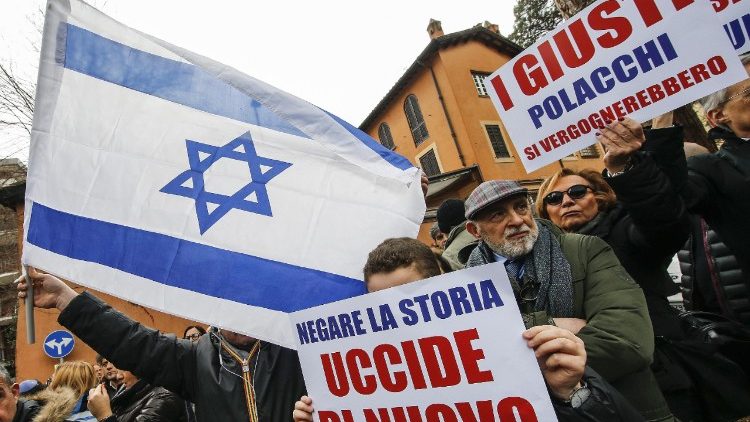 Proteste gegen das Holocaust-Gesetz