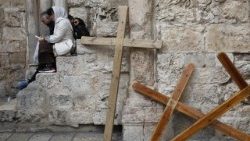 closure-of-the--church-of-holy-sepulcher-1519653793267.jpg